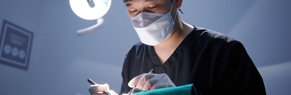 수술실에서 진행되는 구강악안면외과 처치